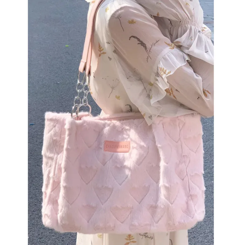 Plush Women's Messenger Bag Heart Large Capacity Shoulder Luxury Crossbody Handbags For Women  High Quality Exquisite Versatile 