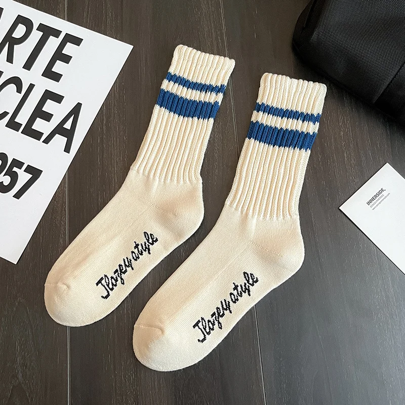 5 Paar schweiß absorbierende Anti-Reibungs-Sports ocken Männer Basketball-Socken 2024 gestreifte laufende Baumwoll socken mit mittlerer Wade warme Socken