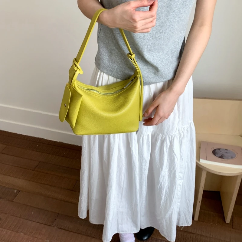 

Small Designer Women's Black Bag Simple Retro Crossbody Bags Luxury Pu Leather Female Handbags Pure Color Bucket Shoulder Bags