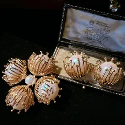 Twin flower pearl brooch Women Tahitian deep-sea shell pearl flower earrings