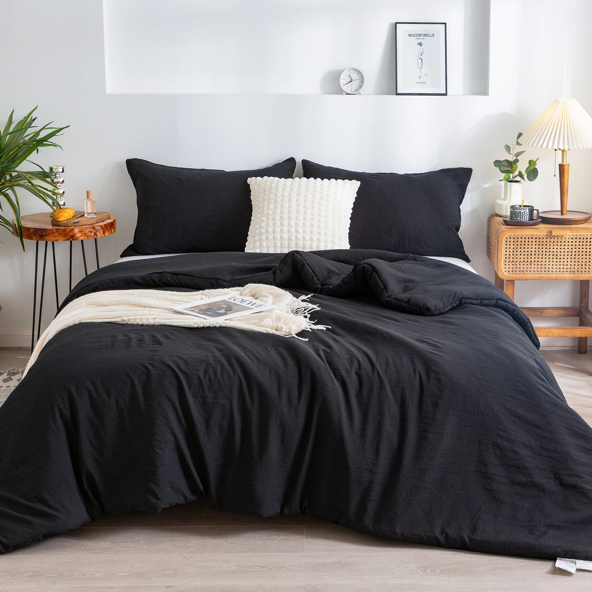 

Black Lightweight All Season Use Warm Fluffy, Ultra-Soft Cozy Bedding Comforter Sets , PolyCotton Fabric California King Size