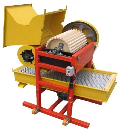 Peanut Sheller Machine Anti Blocking Feeding Design Huller for Wet and Dry Raw Peanut Shelling