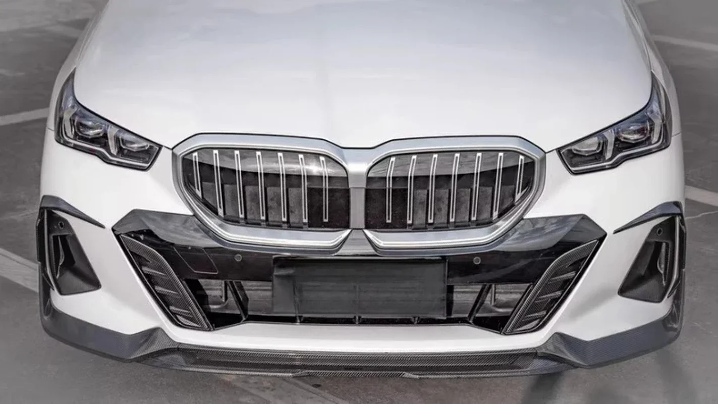 For BMW 5 Series G60 Real Dry Carbon Fiber 2024+ Exterior Front Bumper Air Knife Side Trend Decoration Modification Body KIt