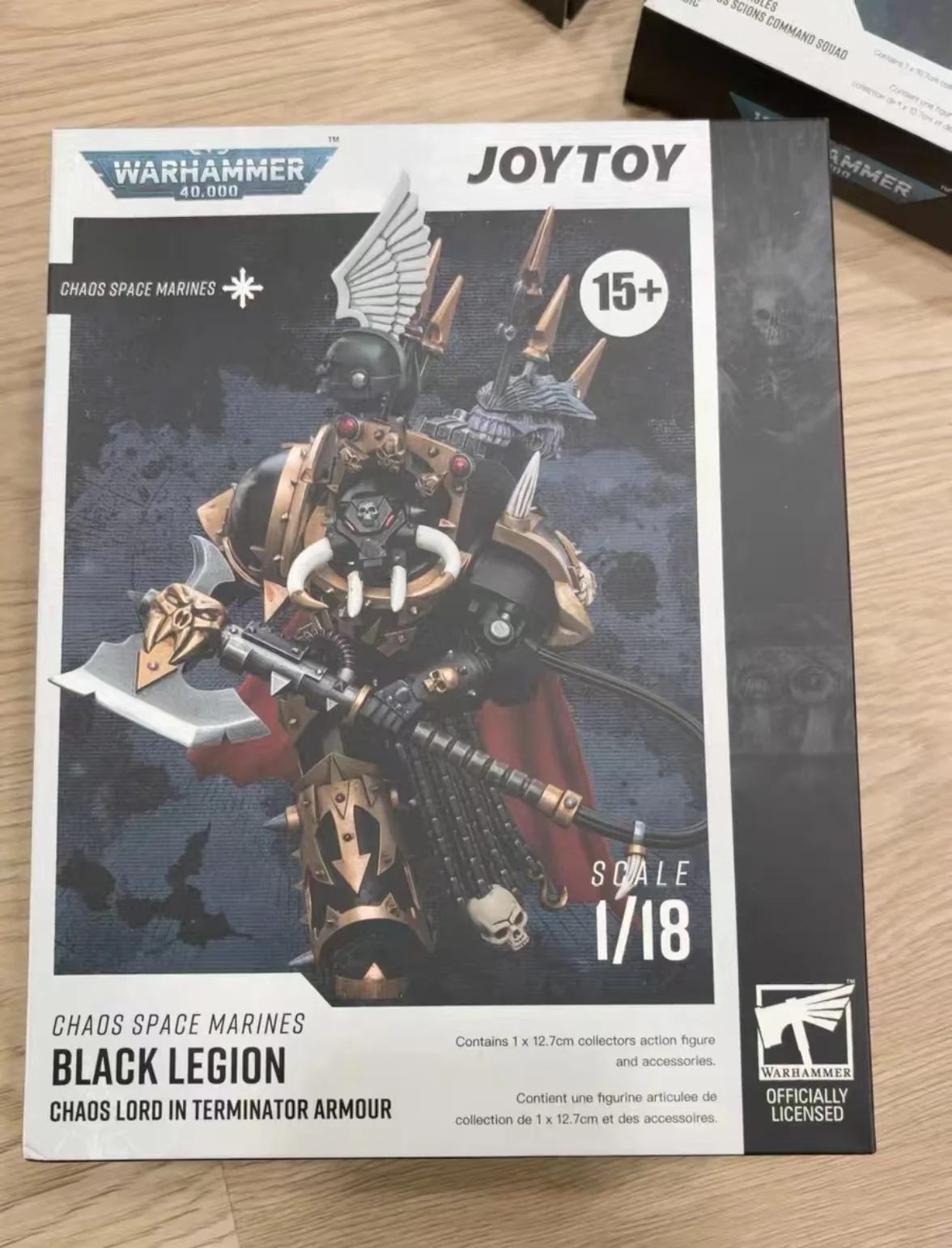

JOYTOY in Stock 1/18 Action Figures Anime Chaos Space Marines Black Legion Chaos Lord in Terminator Armour Action Figure Toy