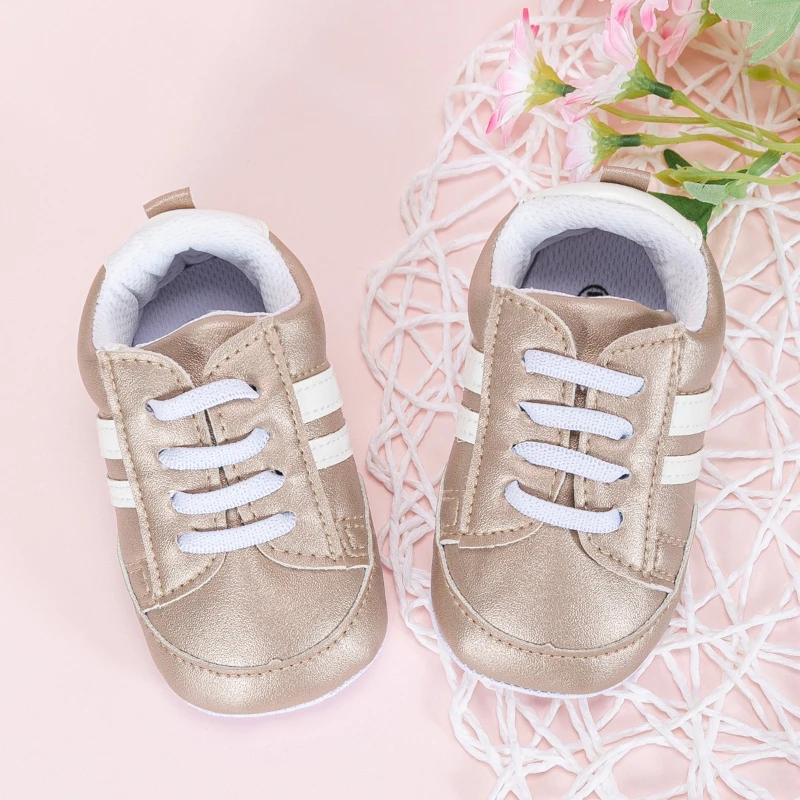أحذية رياضية عصرية جديدة لحديثي الولادة أحذية أطفال للأولاد والبنات أحذية للأطفال الرضع بنعل ناعم مريح للمشايات الأولى أحذية أطفال