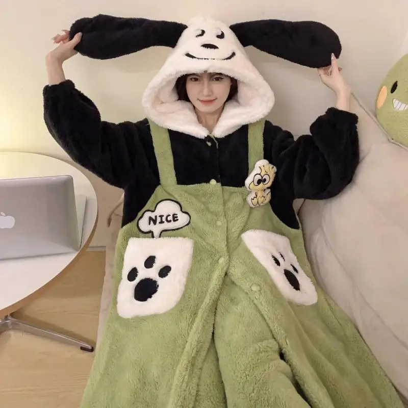 Cartoon Sanrios Pochacco Flannel Pajamas Hooded Winter Women\'s Coral Fleece Kittys Cute Girls Warmth Robe Thickened Home Clothes