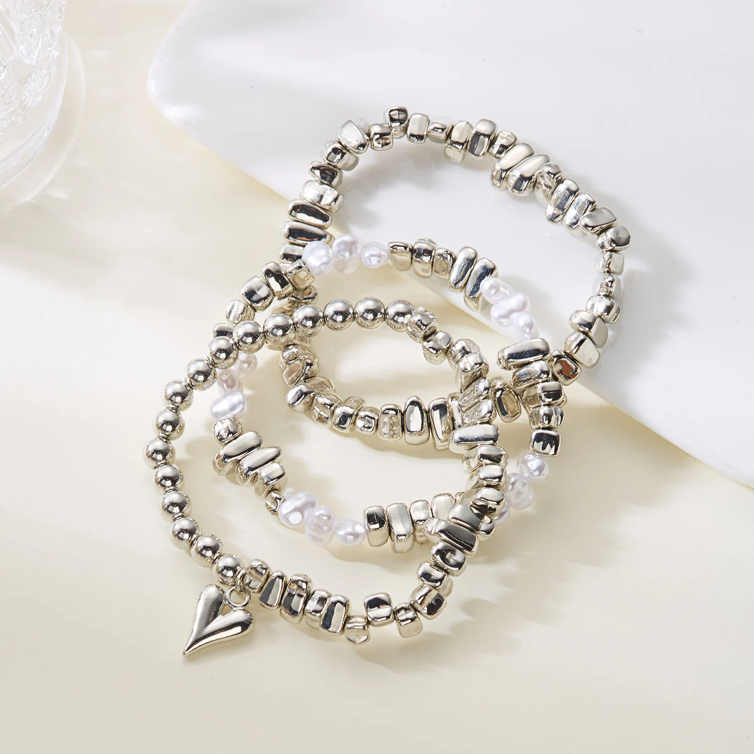 Vintage Unregelmäßigkeit Einzigartiges Design CCB Perlenkette für Frauen 2026 Mehrschichtige herzförmige Anhänger Halskette Party Schmuckset – Detail 10