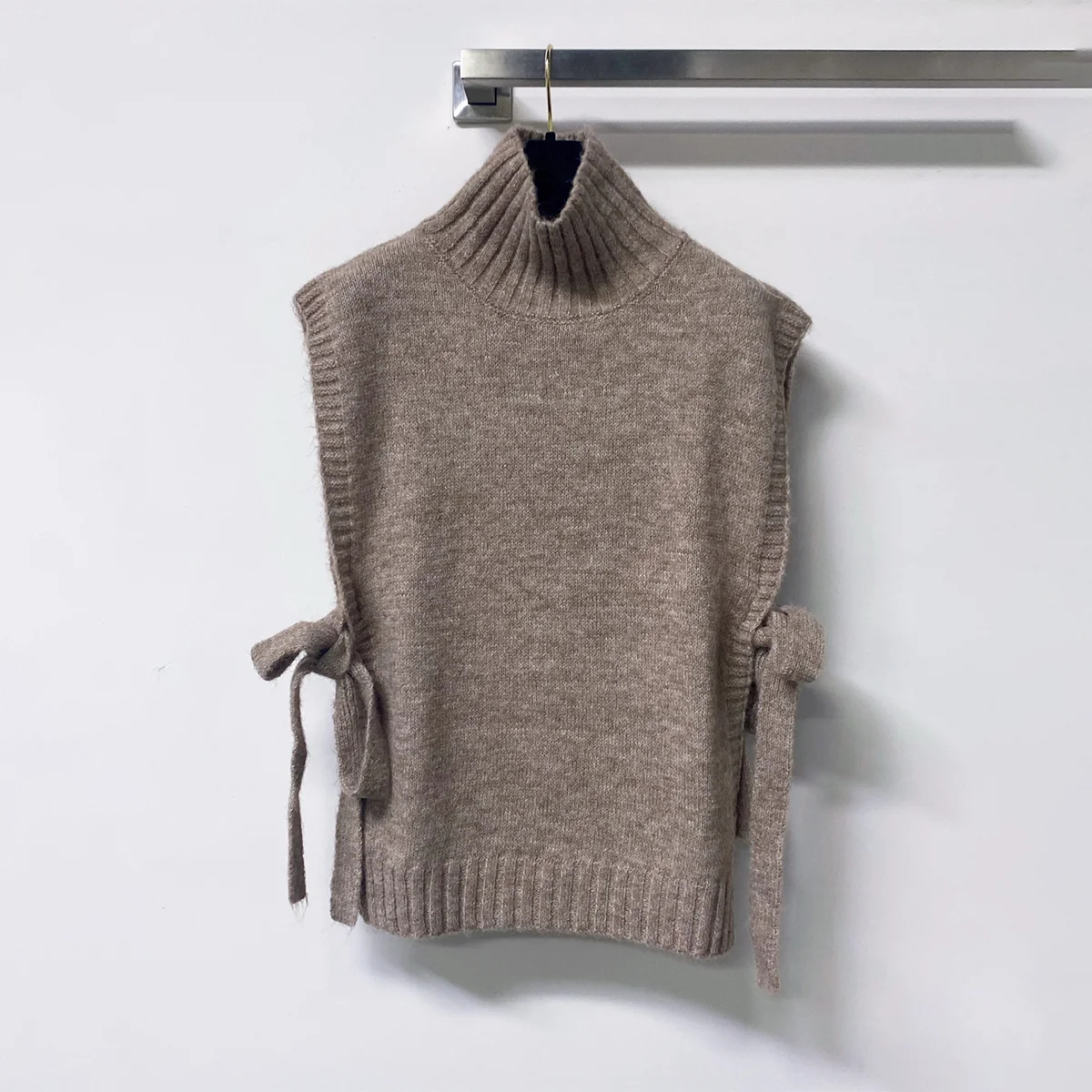 2026 High Quality Women's Half High Neck Side Straps Knitted Vest Side Straps--hb810