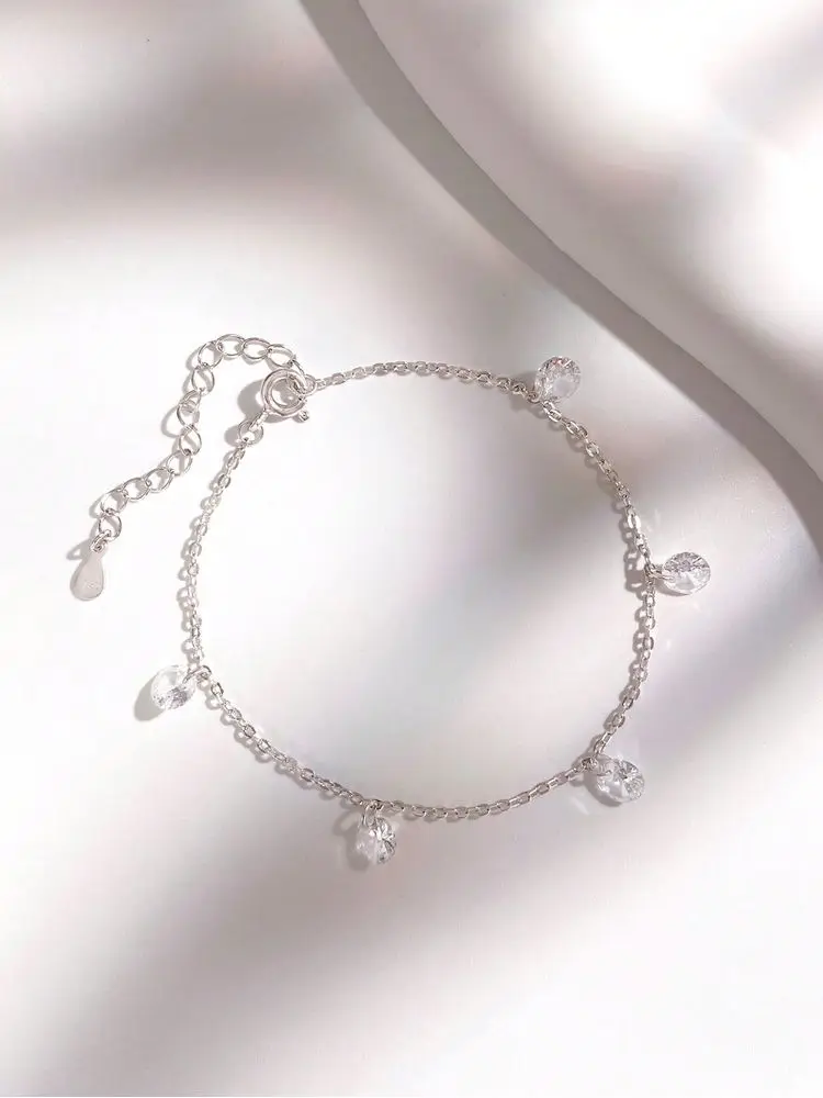 Bransoletka damska ze srebra próby 925 z pięcioma okrągłymi cyrkoniami, personalizowana, prosta, zaręczynowa, modna, wysokiej jakości, elegancka biżuteria.