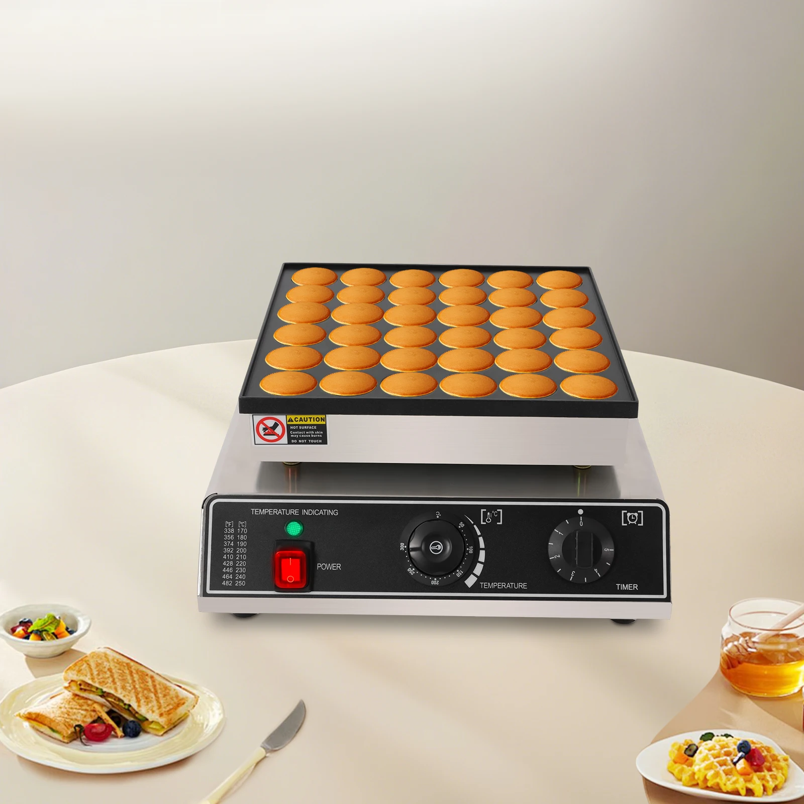 Macchina per fare waffle a 36 fori Macchina per waffle inclinata in acciaio inossidabile 950w 50-300 ℃ Mini pancake regolabile per snack