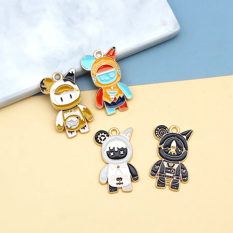 20 pcs/lot Fashion Cute Cartoon Cool Bear Pendant Making Accessories Charms for Girl Boy Necklace Handmade DIY Jewelry Wholesale