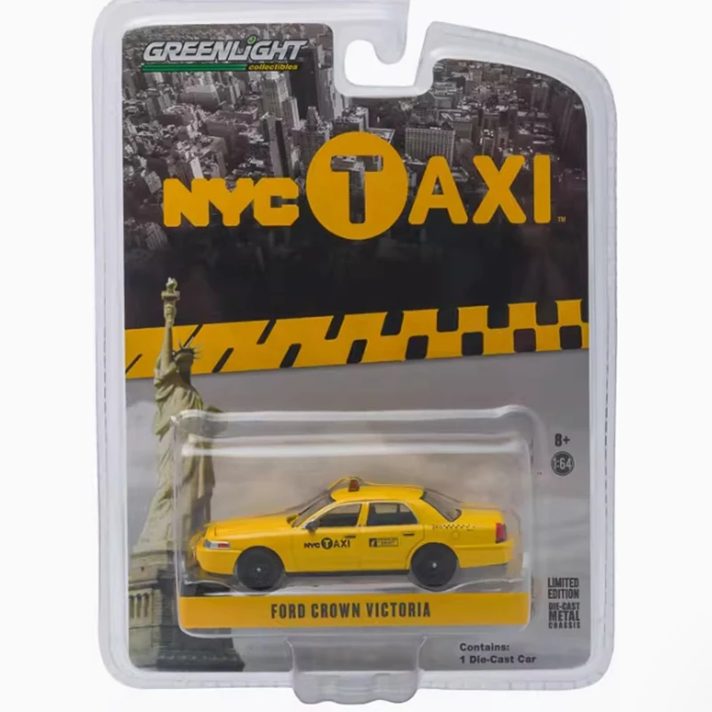 

Greenlight масштаб 1:64 2011, Корона Виктория, сплав, имитация модели автомобиля, статическая коллекция, украшенные праздничными игрушками, сувенирный подарок