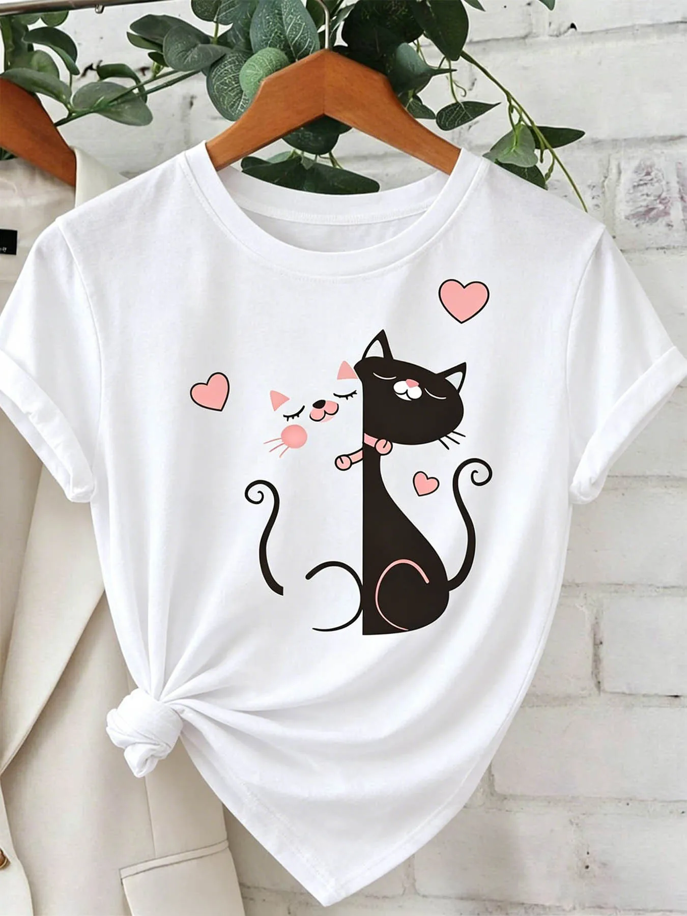 Women's Cute Kitten Hugging Print Sleeve Crew Neck Blouse Suitable Spring Casual Casual Attire Comfortable with Kitten Embrace