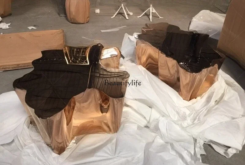 YJ5 مصمم إبداعي خفيف فاخر من الفولاذ المقاوم للصدأ طاولة قهوة على شكل خاص فيلا نادي أثاث بهو الفندق