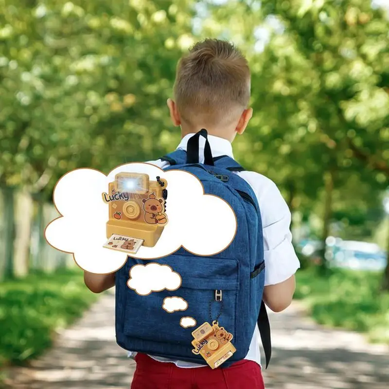 Llavero con forma de cámara pequeña para niños y niñas, bolsa de dibujos animados, adornos, llavero con sonido intermitente, colgante
