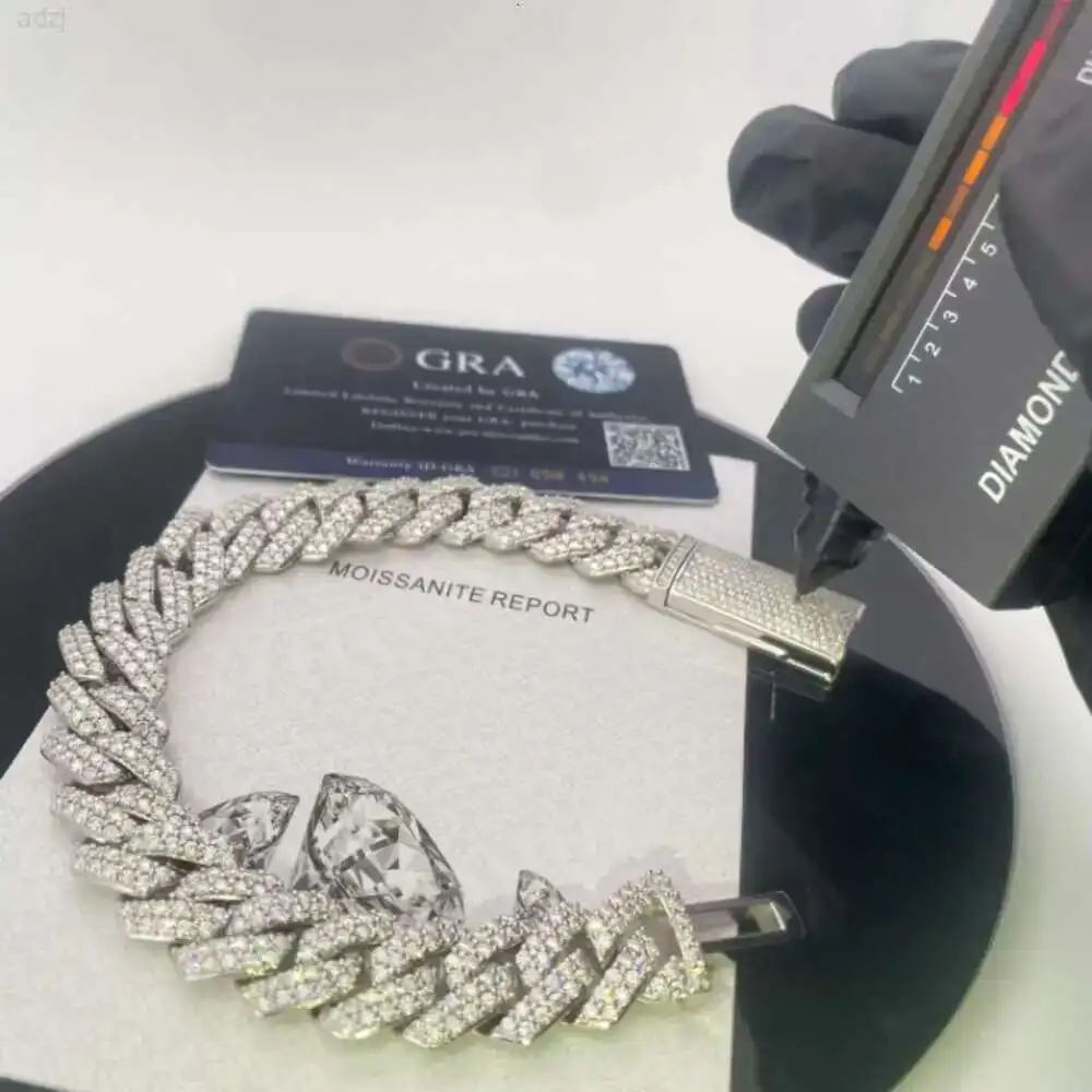 

Wholesale Hip Hop Jewelry 15mm Vvs Moissanite Chain Bracelet S925 Iced Out Long Box Clasp Diamond Cuban Link Bracelet Moissanite