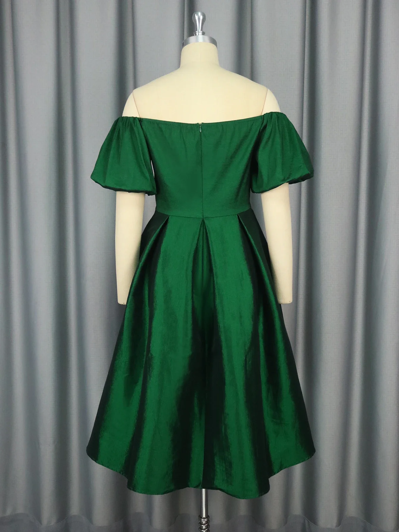 فستان نسائي عتيق برقبة مائلة مكشوفة الأكتاف فستان متوسط الطول بأكمام قصيرة منتفخة تنورة واسعة بقصة ضيقة على شكل حرف A أنيق للمناسبات المسائية