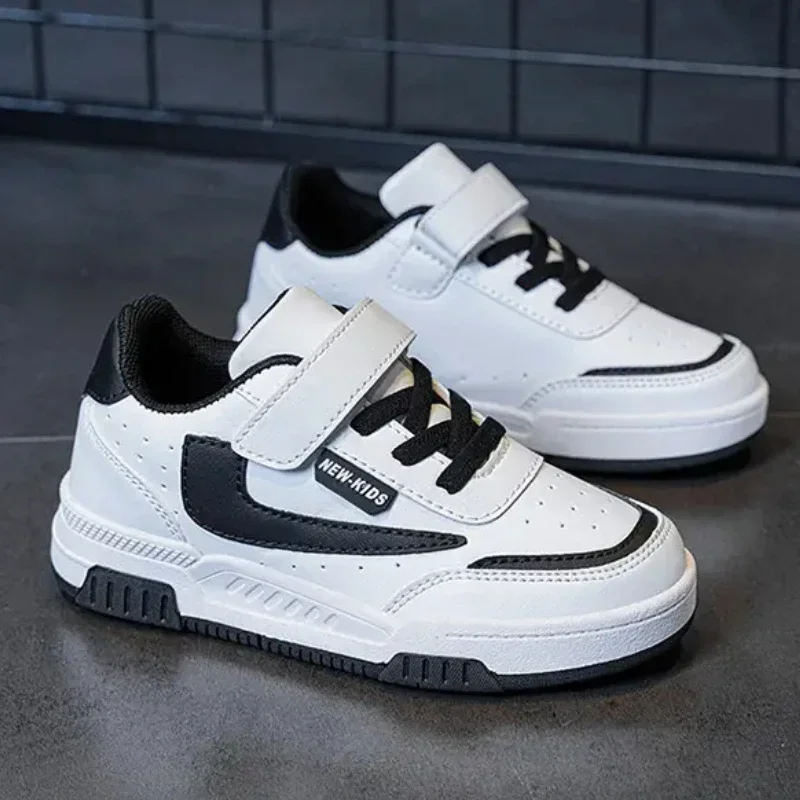 

Children's Color-blocked Flat Heels Versatile New High-quality Anti-slip Middle-top Vulcanized Sneakers From Original Brands