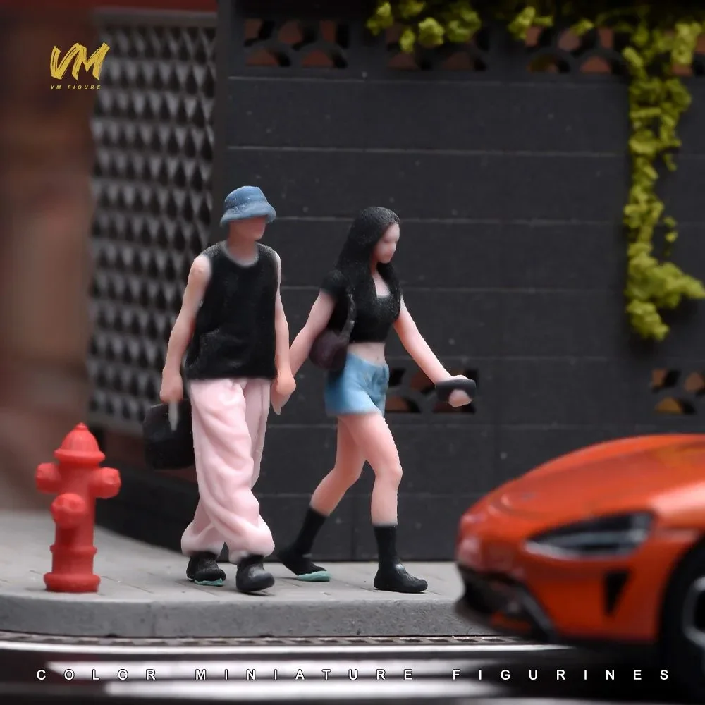 VM 1/64 Scale Hand Holding Walking Couple Miniature Ornaments 3D Color Printed Resin Figures Diorama Model Decorations