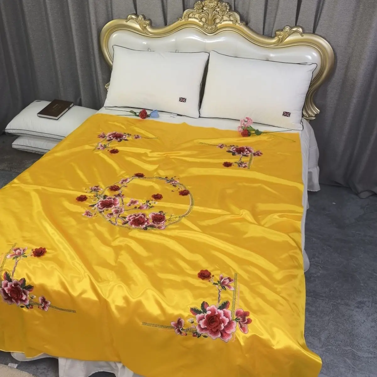 Glossy satin silk cover with zipper Embroidery floral bedspread home bedding