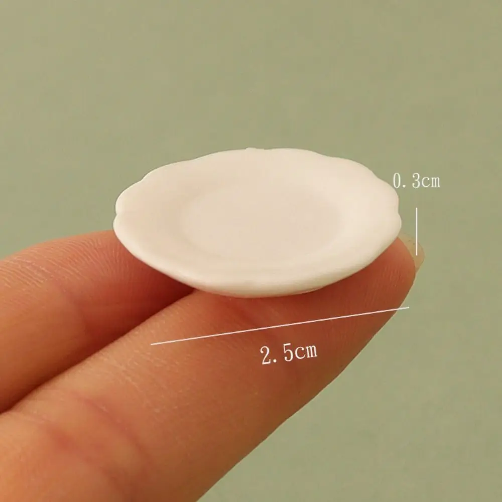 5pcs High Quality Resin Miniature Dollhouse Food Mini 8 Styles Game Accessories Round Plate Dollhouse Decoration