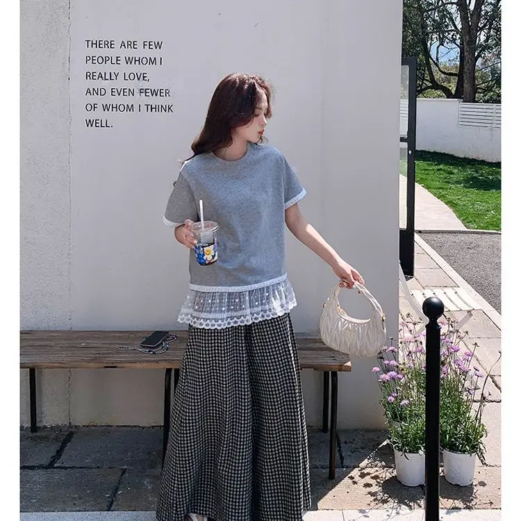 Coreano renda emendada cinza manga curta camiseta xadrez calças de perna larga terno para mulher verão conjunto de duas peças