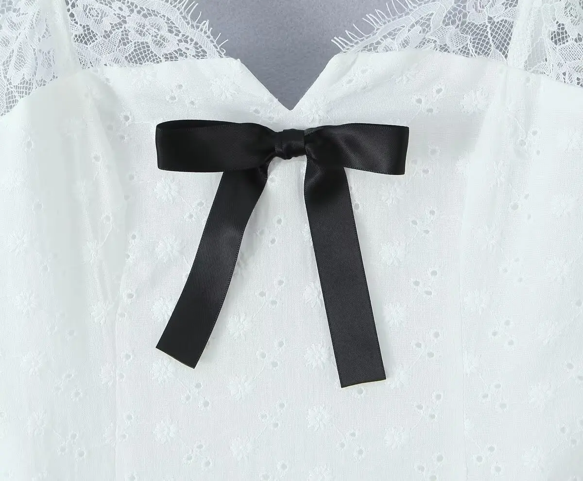 Vestido bordado de flores con lazo para mujer, vestidos con tirantes sin mangas de encaje blanco, Vestido corto ajustado a la cadera para fiesta, verano 2025