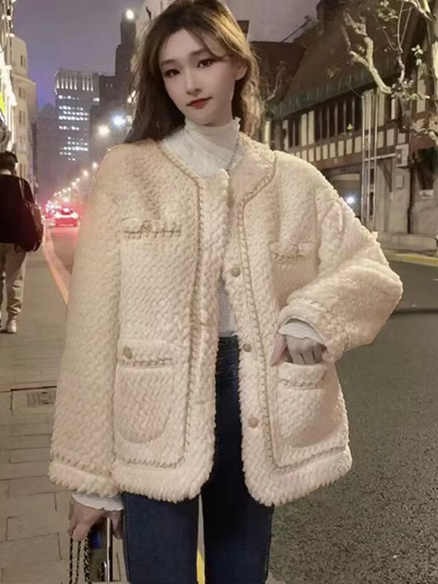 เสื้อแจ็คเก็ตขนแกะบุผ้าฝ้ายเทียน เอ็ด ทรงหลวมสำหรับผู้หญิง ฤดูใบไม้ร่วง ฤดูหนาว รุ่นใหม่ สไตล์ฝรั่งเศส แฟชั่นเสื้อคลุม