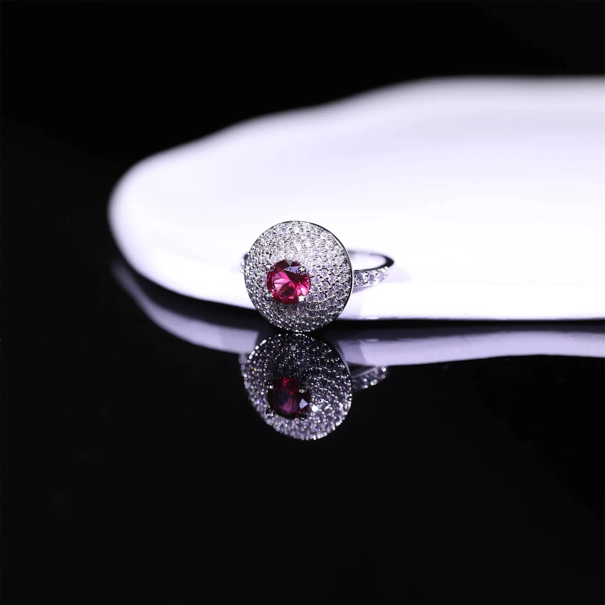 

Classic Fashion Round Hip-hop Ring Rap Rock Party Men's Exquisite Jewelry 2023 New Best-selling High-quality Zircon.