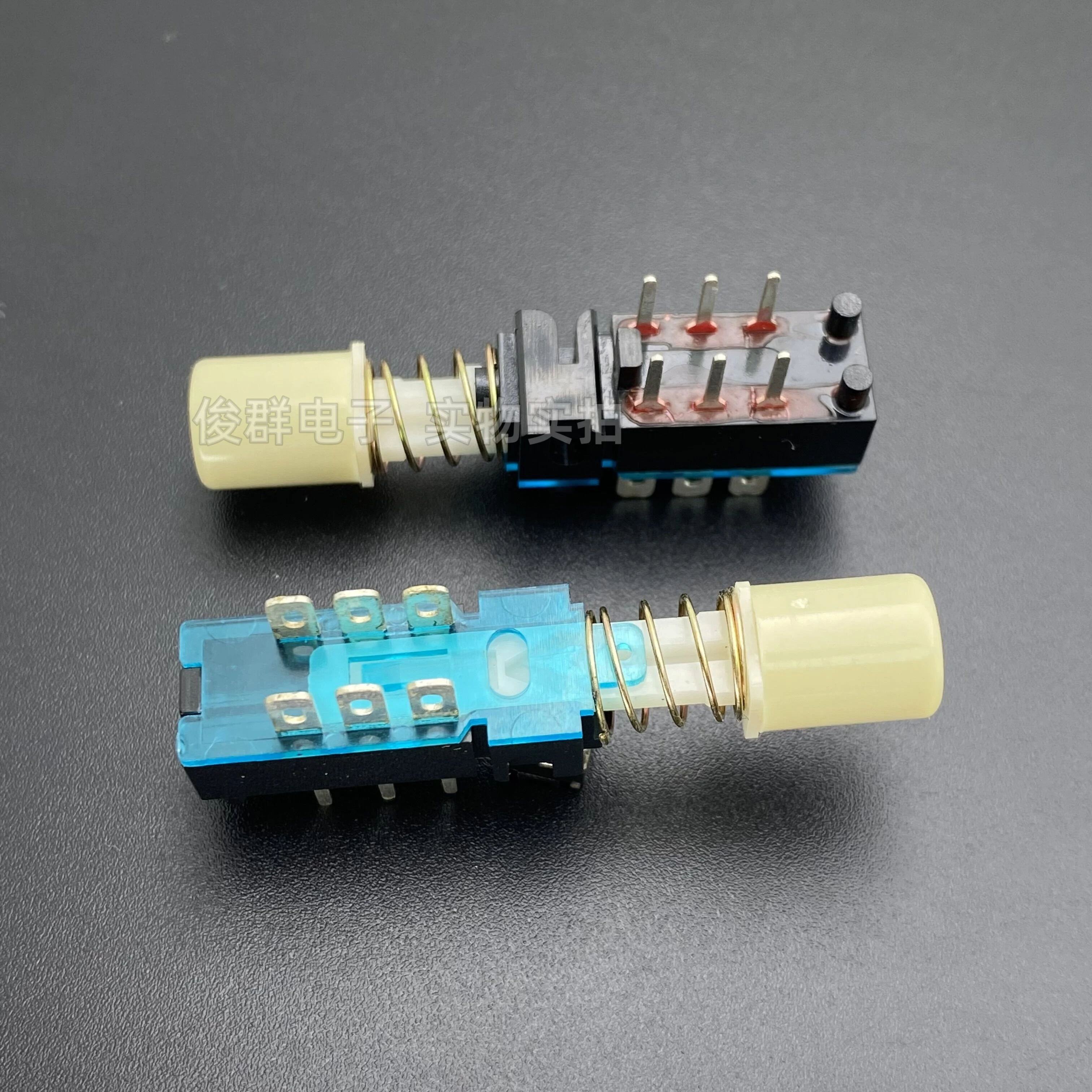 10pcs/imported self-elastic lock-free straight key power switch 2*2 middle needle double row 6 copper feet rebound reset key key