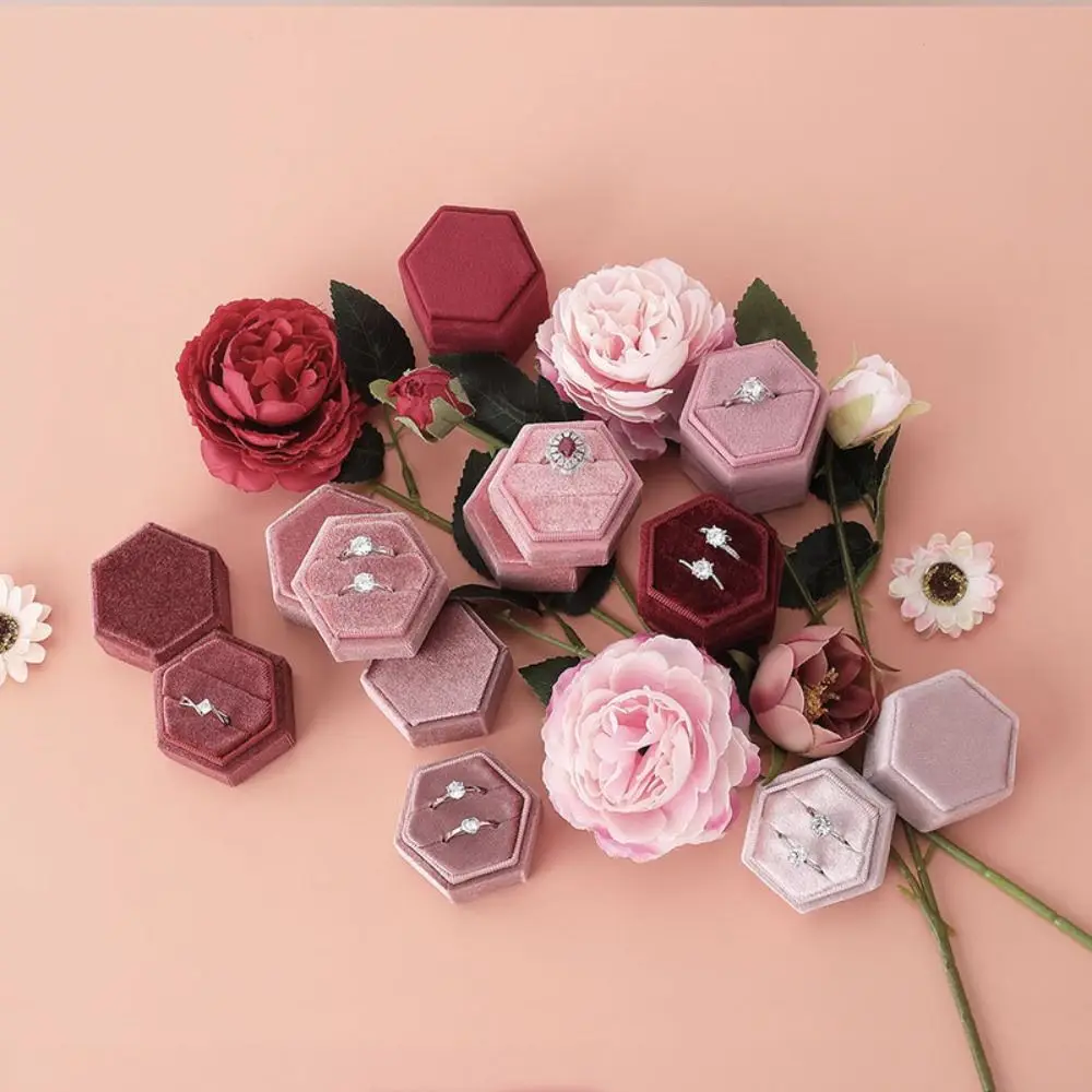 Fashion Two Slots Velvet Rings Holder Luxury Hexagon Rings Bearer Box Proposal Storage Rings Display Case Couple