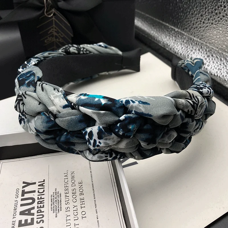 Light Luxury Halo Dyed Fabric Hairpin Hoop Women's High Skull Top Fashion New Style Foreign Style Wide Edge Hairpin Hoop view 2