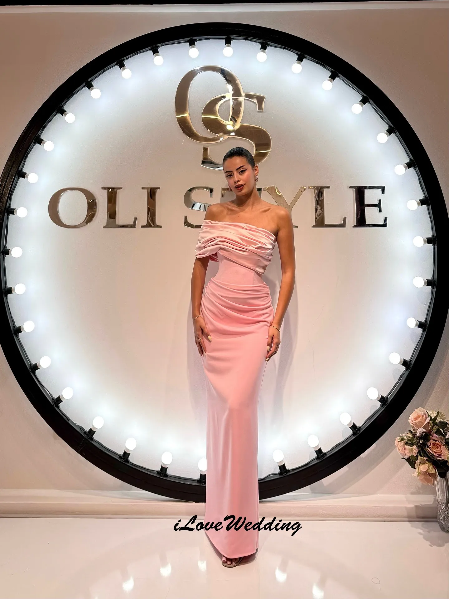 فساتين سهرة وردية بكتف واحد 2025 من الساتان الأنيق للنساء فستان الحفلات حورية البحر مطوي فساتين رسمية للنساء حفل مخصص