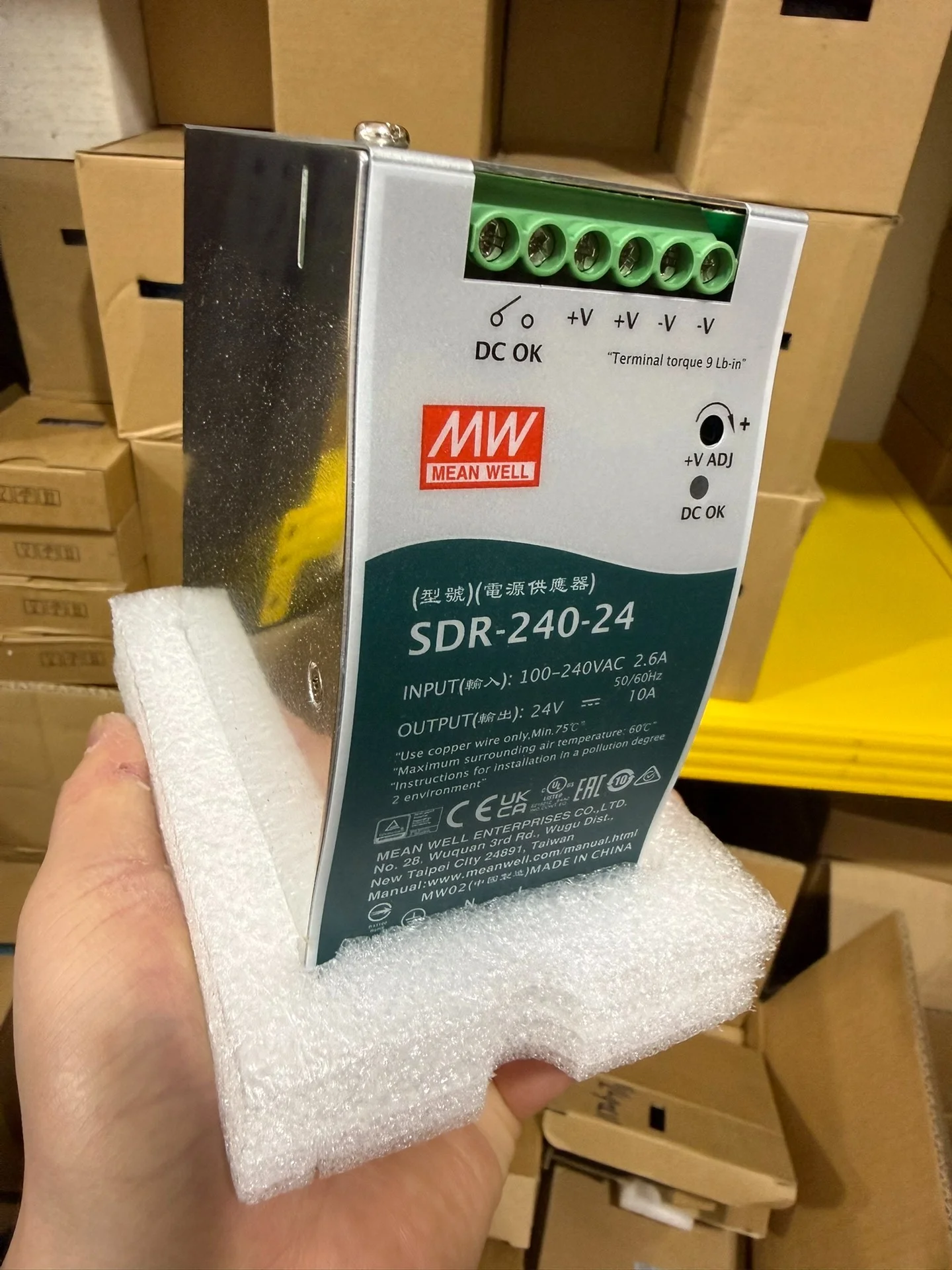 Taiwan Mingwei SDR-240-24 power supply, 24V10A rail power supply, high quality