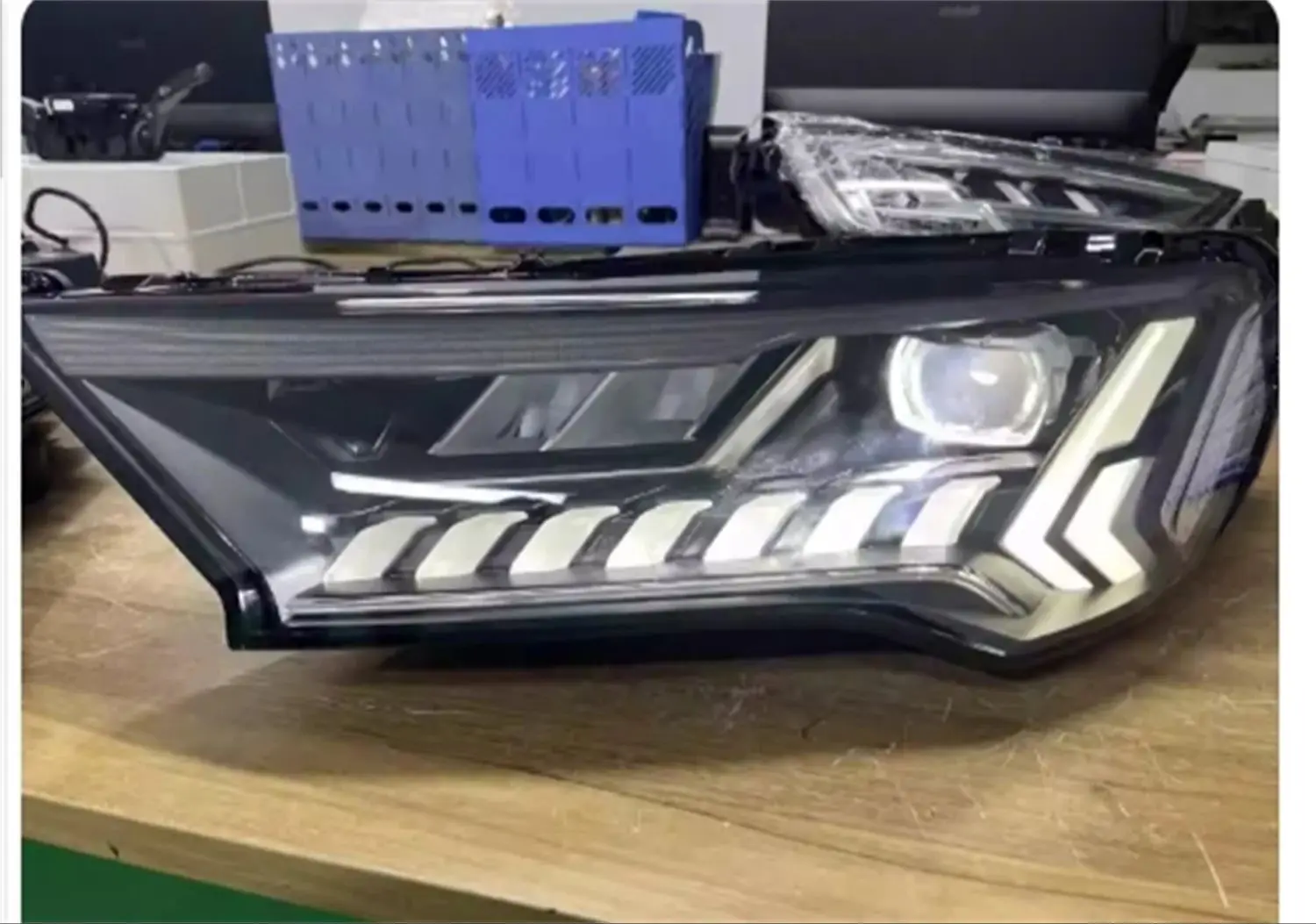 

Car LED Headlight Headlamp for Audi Q7 21-23 Angel eye DRL Daytime Running Light turn signal