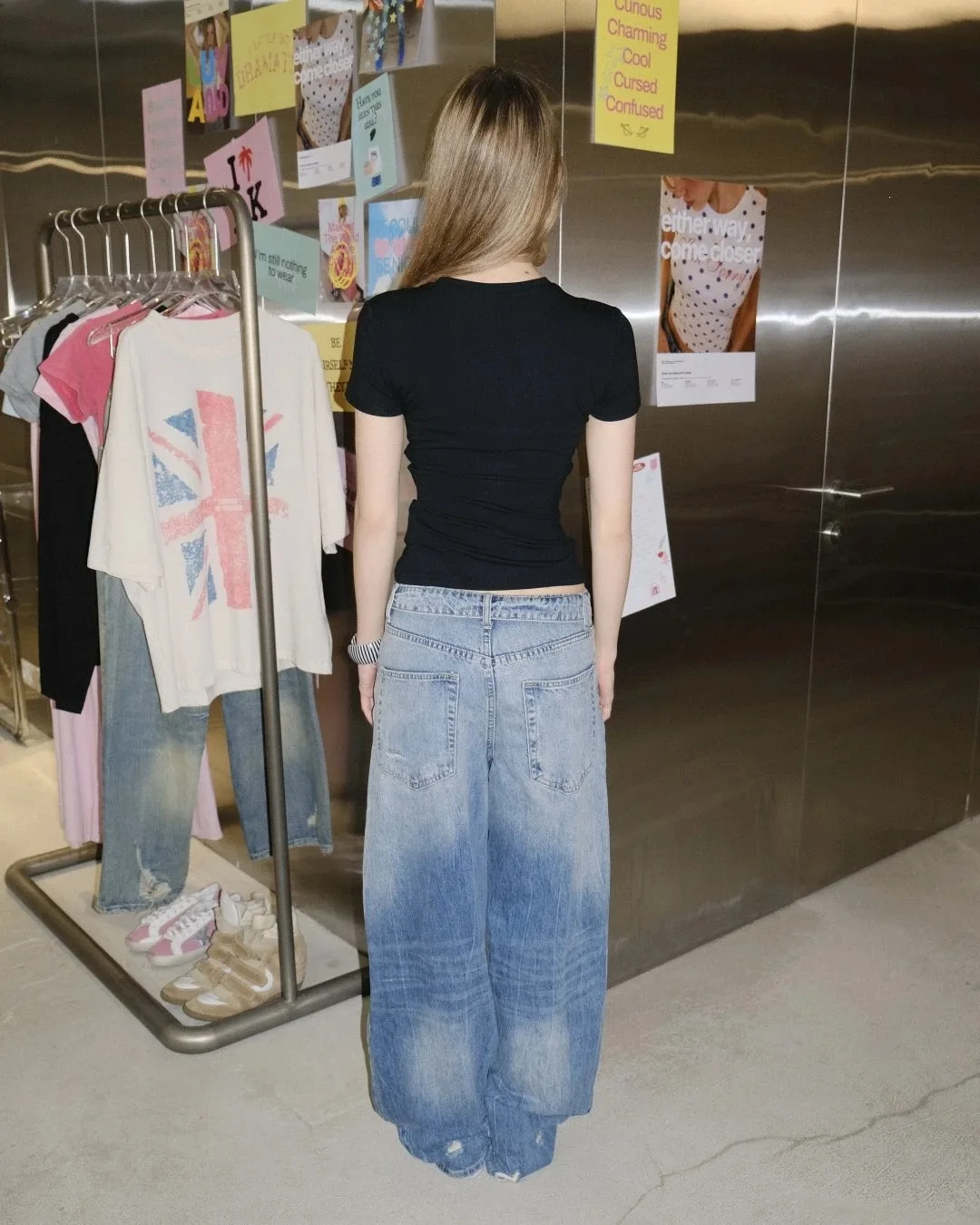 Ins Streetwear Crop-Top für Damen Amerikanischer Vintage Punk Y2K Einzigartiges Perlenbesetztes Slim-Fit Kurzarm-Oberteil im Spicy-Girl-Stil – Detail 5