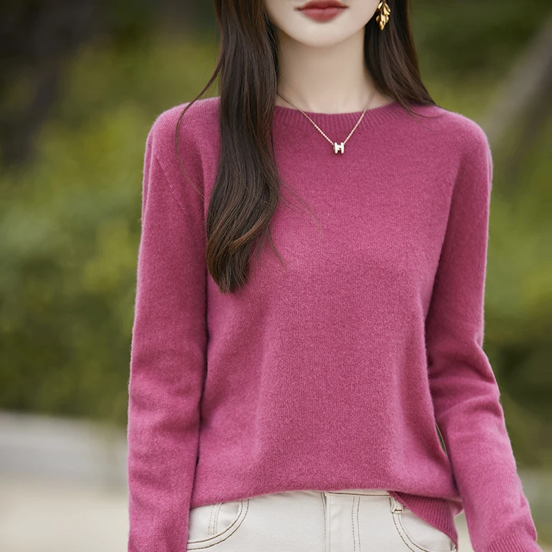 Autumn  Has launched A New Women\'s Knitted Pullover With A Round Neck Design, Solid Color, loose Fit, Creating A Fashionable