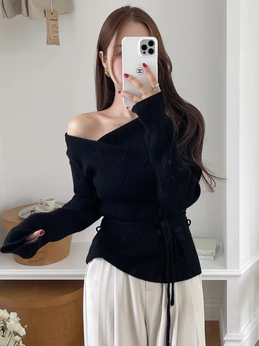 

Autumn Design V-Ne Long Sve Knitted Sweater Women's Chic Slimming oulder Bared Top Trendy Polyester Fiber Hooded