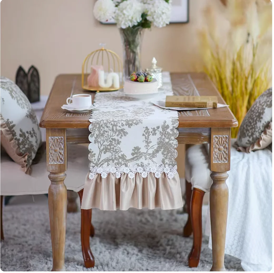 French table flag, light luxury high-end tablecloth, long decorative cloth in the middle, retro and simple lace cover cloth