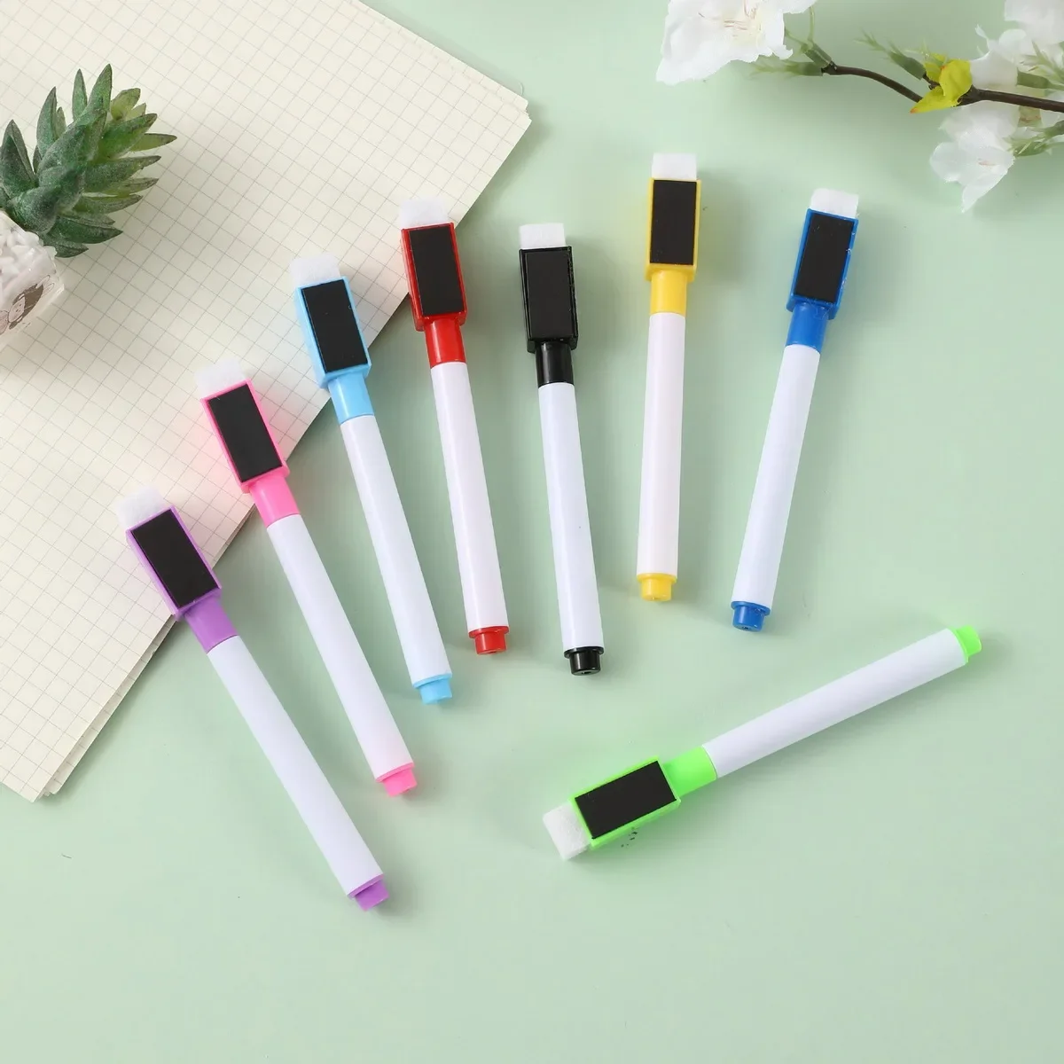 8 stks/set Bullet Tip 11.3*1 cm Klein Formaat Geen Magntic Whiteboard Droog Wissen Markers, 8 Kleur * 1 stks Magneet Pen Mini camera Molcar