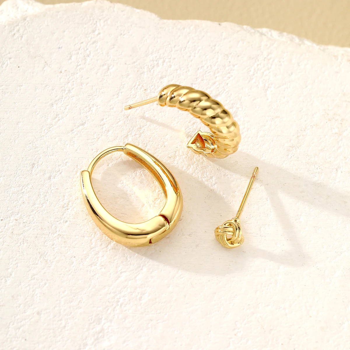 3 قطعة مجموعة أقراط دائرية بسيطة للنساء خمر الذهب اللون دائرة معدنية هندسية الغضروف ثقب الأقراط مجوهرات الحفلات اليومية