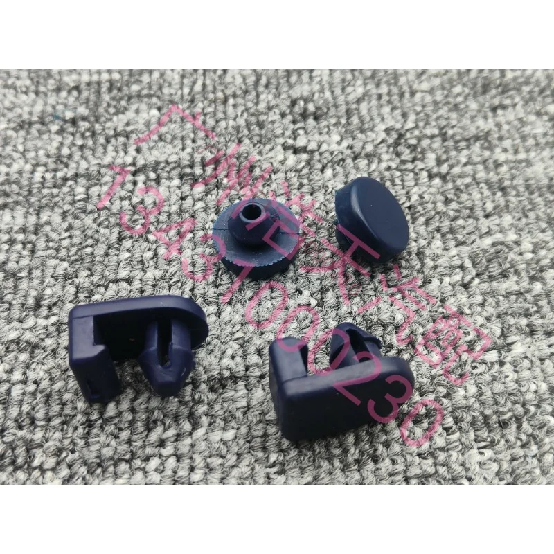 

1pcs For Nissan Riki Pickup HR16 NV200 Brake Light Switch Buffer Rubber Clutch Sensor Buffer Pad