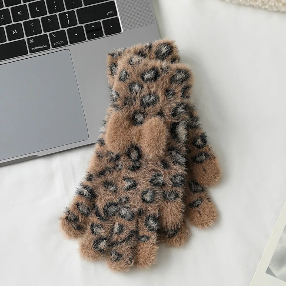 أزياء المنك المخملية خمسة أصابع قفازات ليوبارد طباعة قفازات مقاومة للبرودة الدفء الشتاء القفازات النساء #2