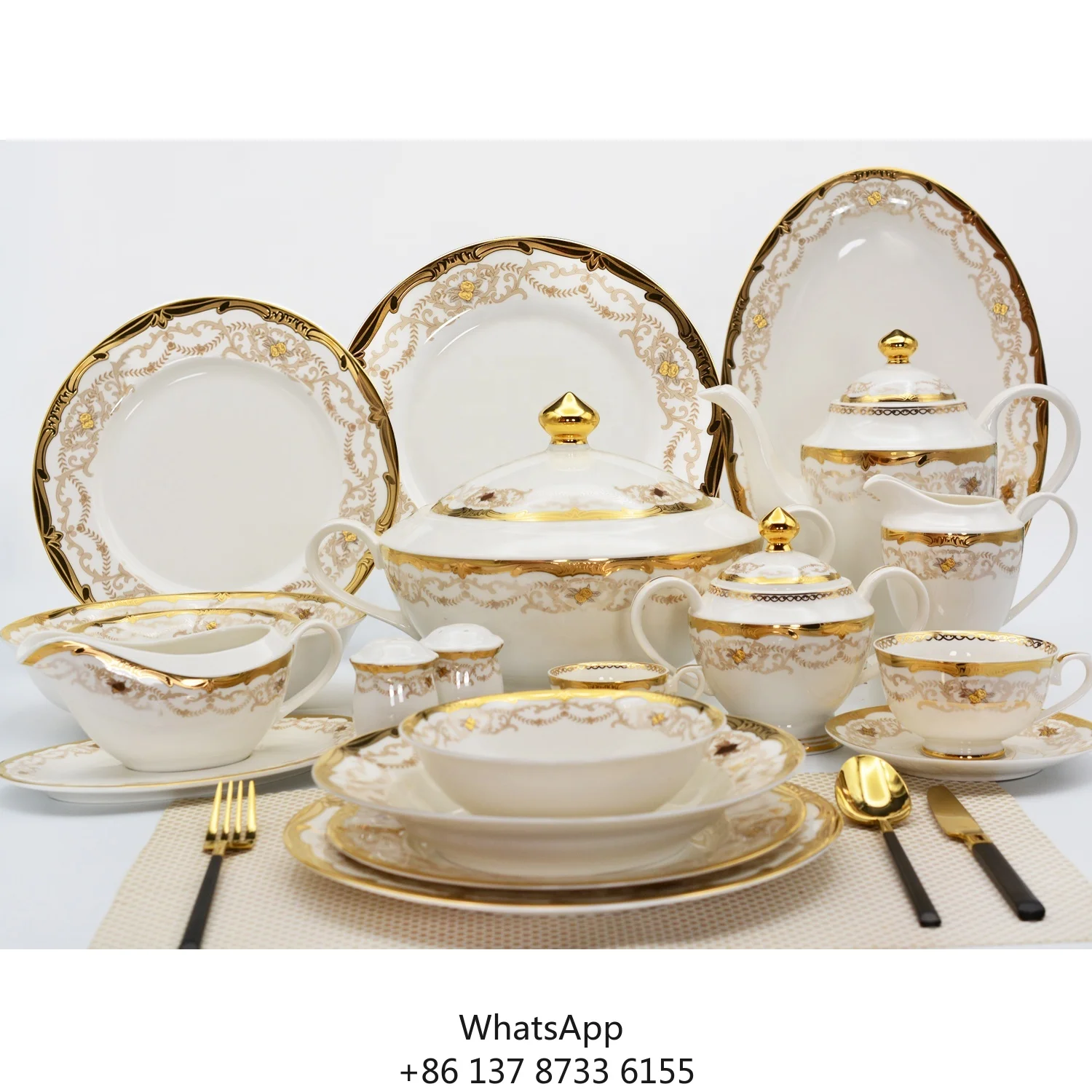 

Embossed Gold Design Royal Style Wedding Bone China Dinnerware Porcelain Dinner Sets