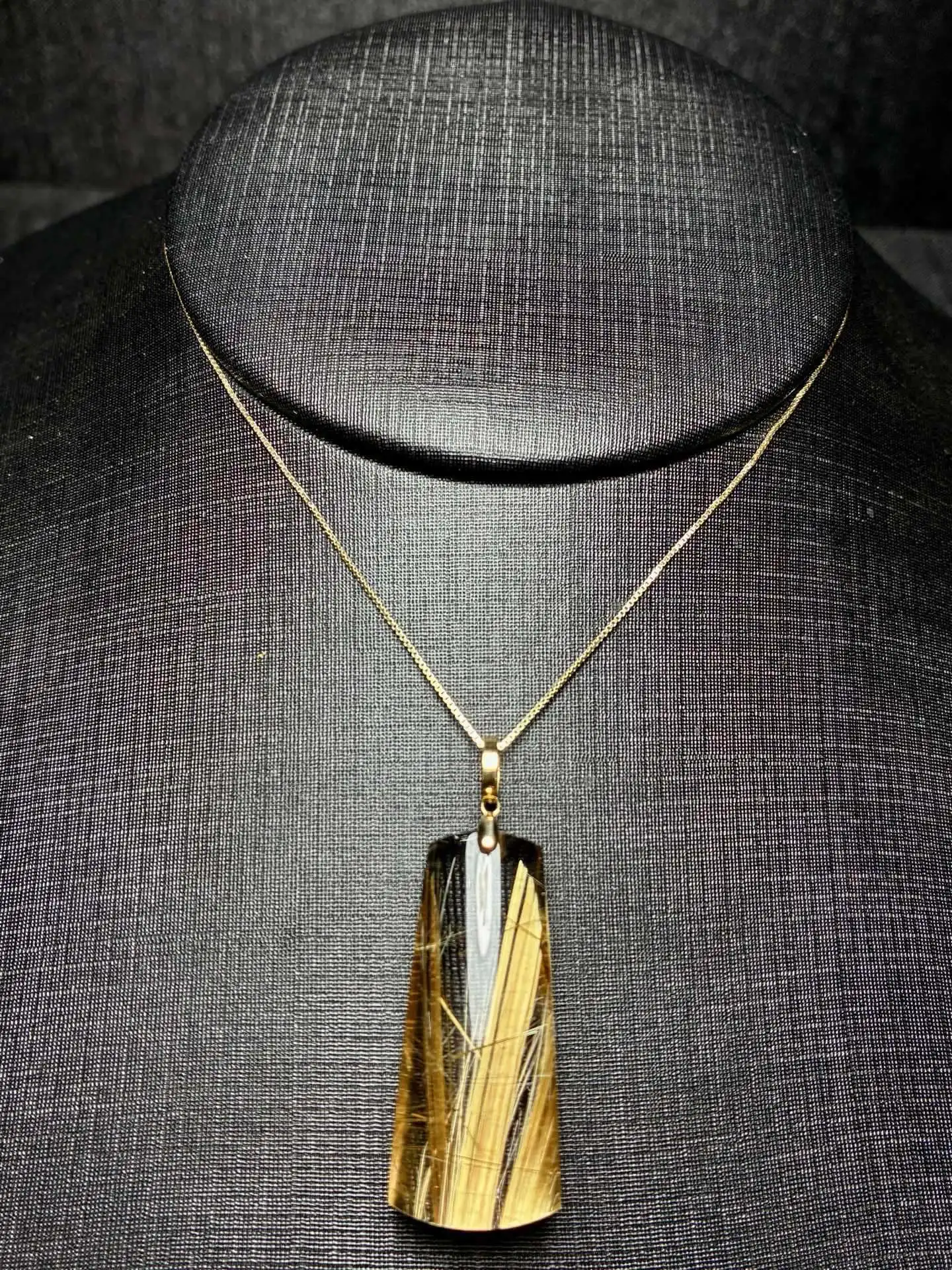 Natural Gold Rutilated Quartz Rectangle Pendant 18K Gold Rutilated Quartz Men 30.6*12.8*8.5mm Women Brazil AAAAAAA