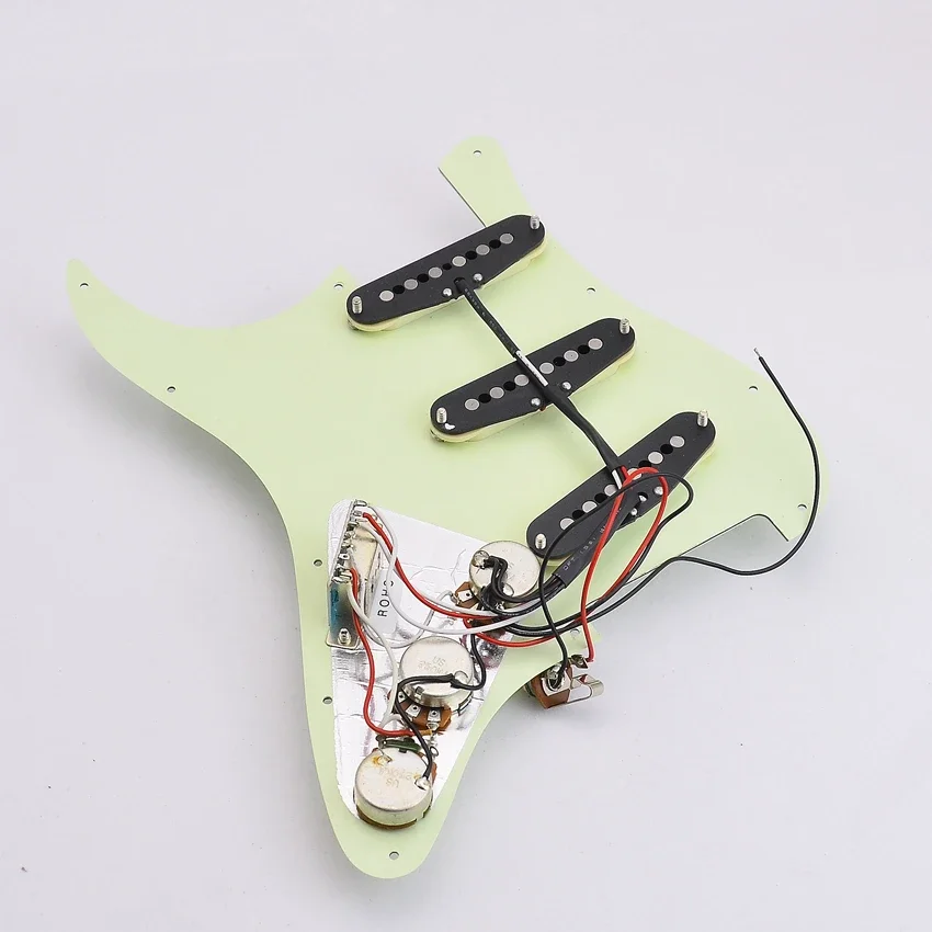 

1 компл. ST электрическая гитара ra Alnico Single Coil SSS Электрическая Гитара Pickguard пикап загруженная Предварительно Проводная царапинная пластина