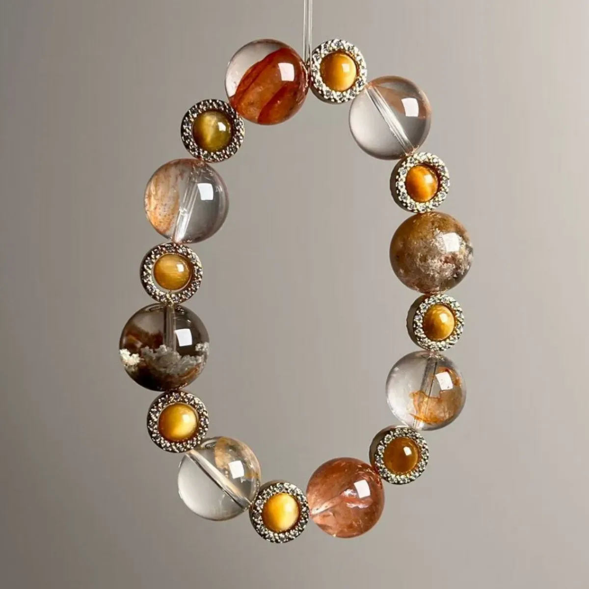 

Natural Multi-treasure Crystal Bracelet, Ghost ， Gum Flower, Golden Tiger Eye Bracelet, Light Luxury Fashion Niche Design