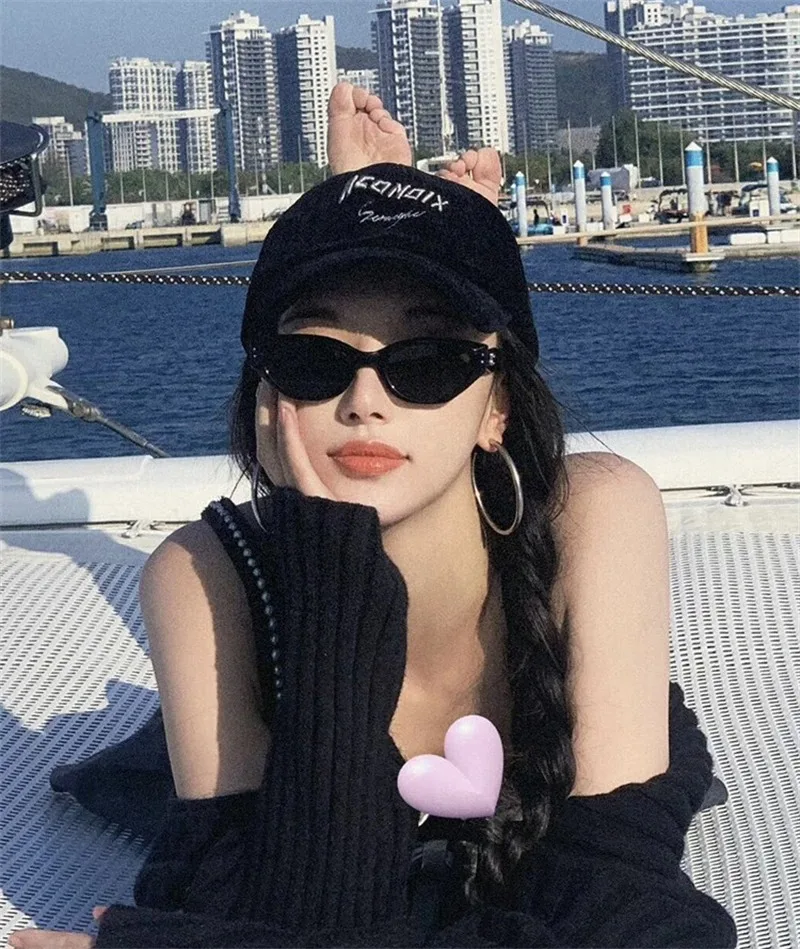 

Cat Eye Sunglasses Women's New Premium Polarizing Sunglasses UV400 2024 Advanced Eyeglasses Sense Girls sunglasses free shiping