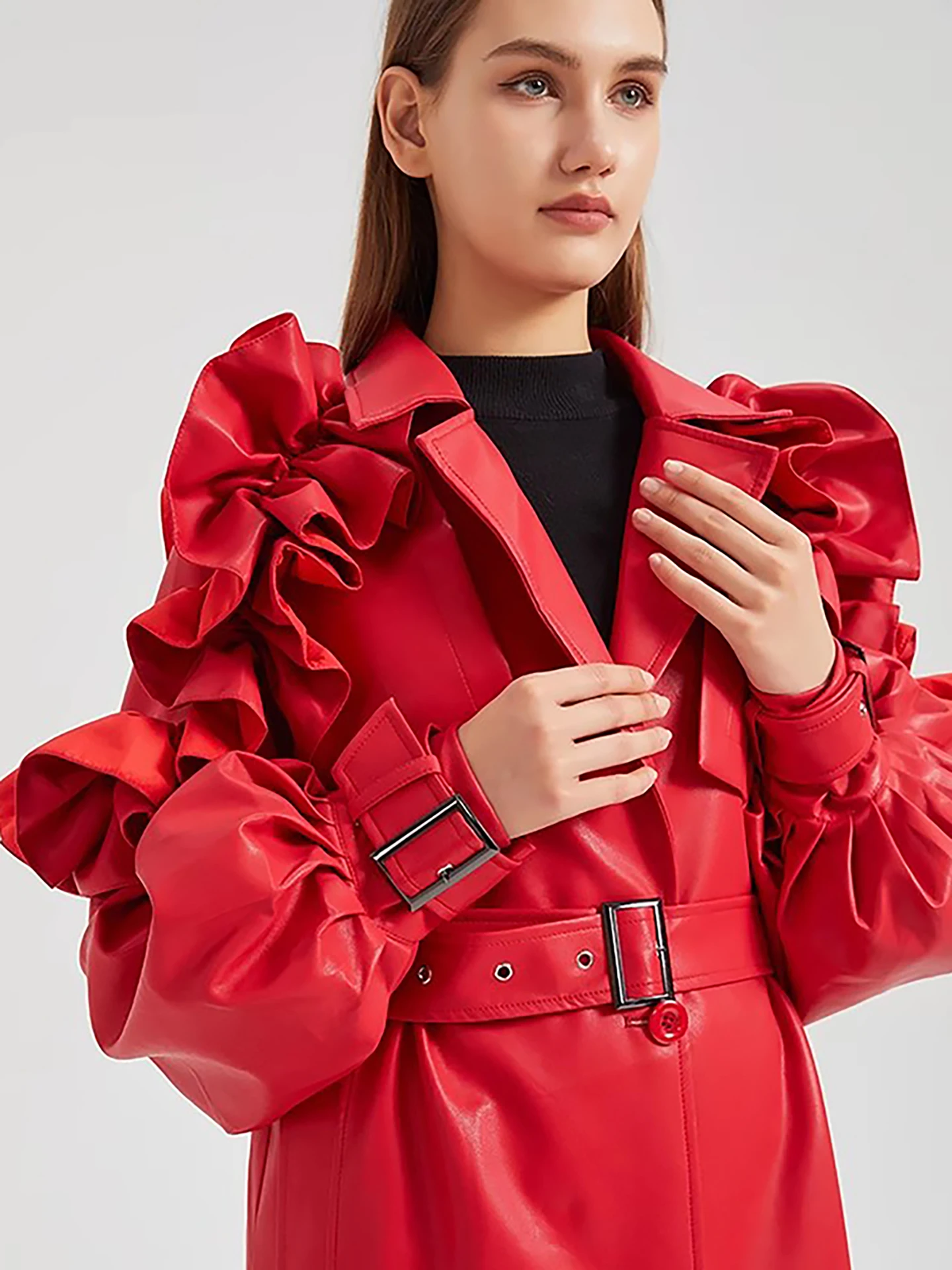 Giacca in Pelle PU da Donna Nerazzurri a Maniche Lunghe, Cappotto Lungo Rosso con Orlo in Pizzo, Vestibilità Ampia, Stile Casual Chic