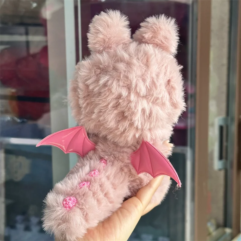 

Новая милая одежда Labubu, комплект с хвостом динозавра розового ангела, сменная дизайнерская одежда, оригинальный дизайн, аксессуары для кукольной одежды, подарок